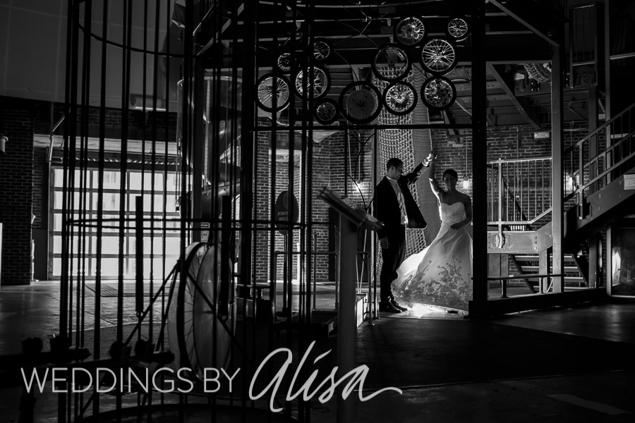 Wedding photos at Children's Museum of Pittsburgh